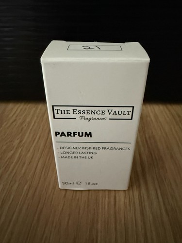 The essence vault - essence, parfum